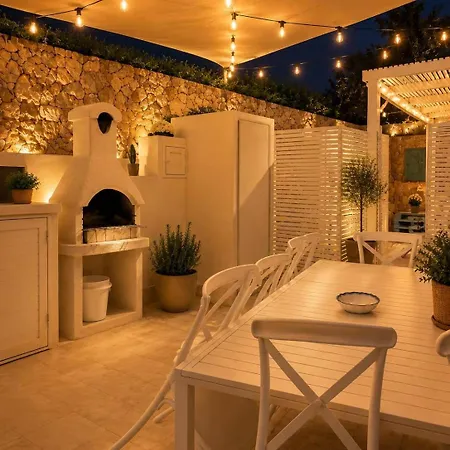Mareluna Luxury